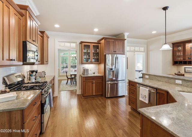 2886 St James Drive SE, Southport, NC 28461