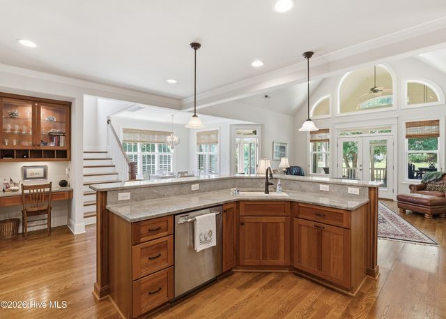 2886 St James Drive SE, Southport, NC 28461