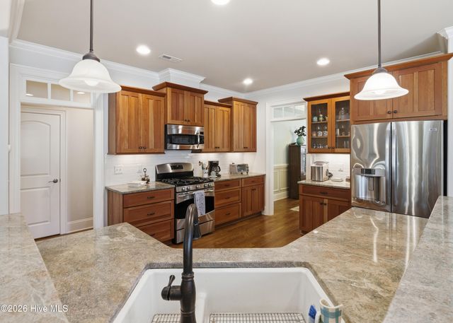 2886 St James Drive SE, Southport, NC 28461