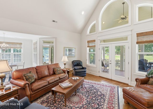 2886 St James Drive SE, Southport, NC 28461