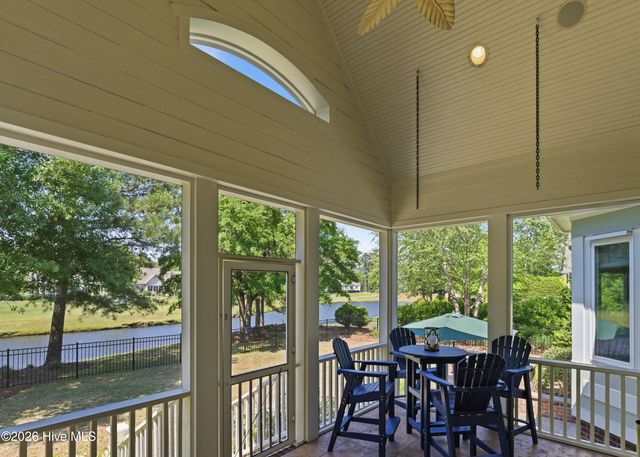 2886 St James Drive SE, Southport, NC 28461