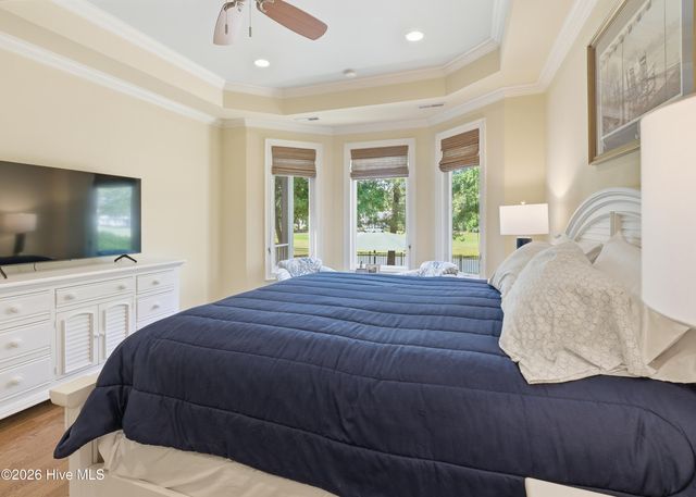 2886 St James Drive SE, Southport, NC 28461