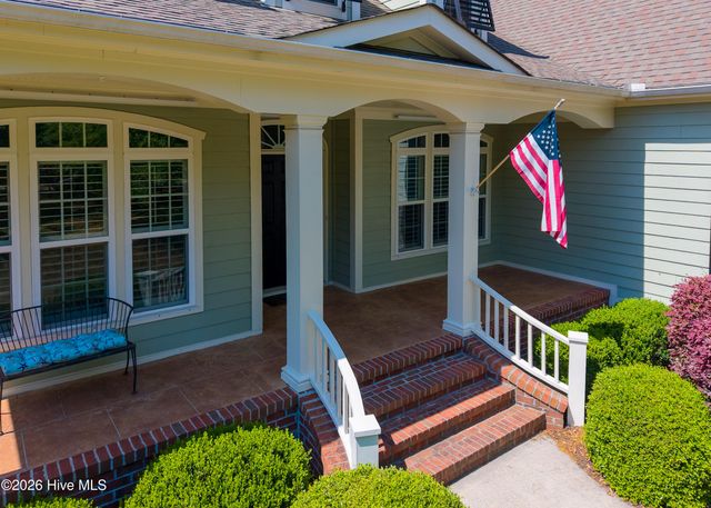 2886 St James Drive SE, Southport, NC 28461