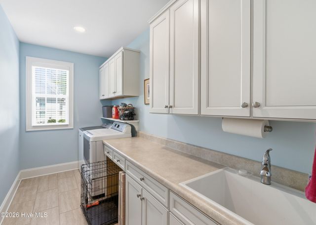 2886 St James Drive SE, Southport, NC 28461