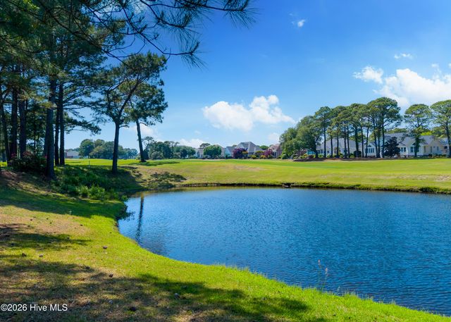 2886 St James Drive SE, Southport, NC 28461