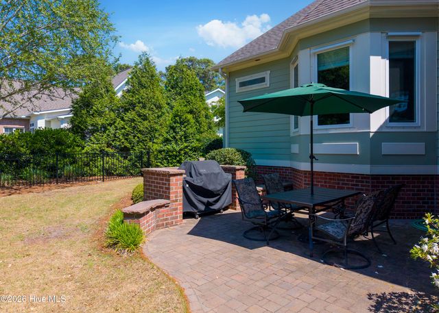 2886 St James Drive SE, Southport, NC 28461