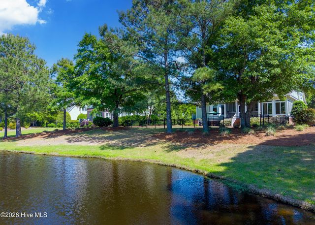 2886 St James Drive SE, Southport, NC 28461