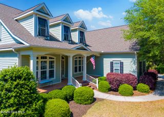 2886 St James Drive SE, Southport, NC 28461