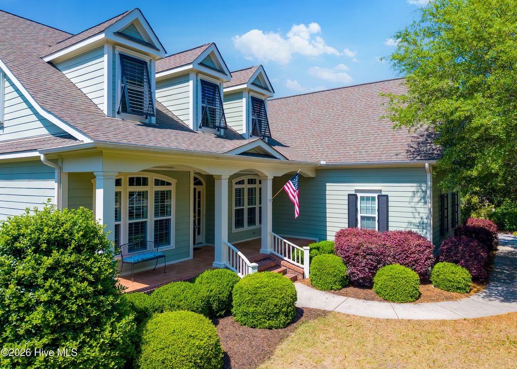 2886 St James Drive SE, Southport, NC 28461