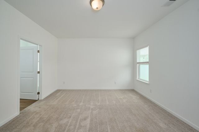 220 Summerlin Dr, Gallatin, TN 37066