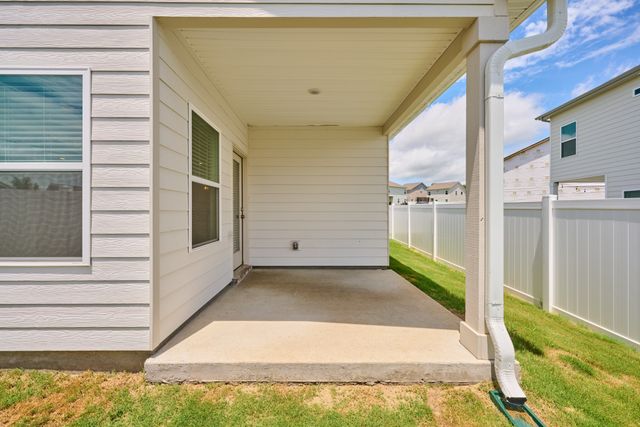 220 Summerlin Dr, Gallatin, TN 37066