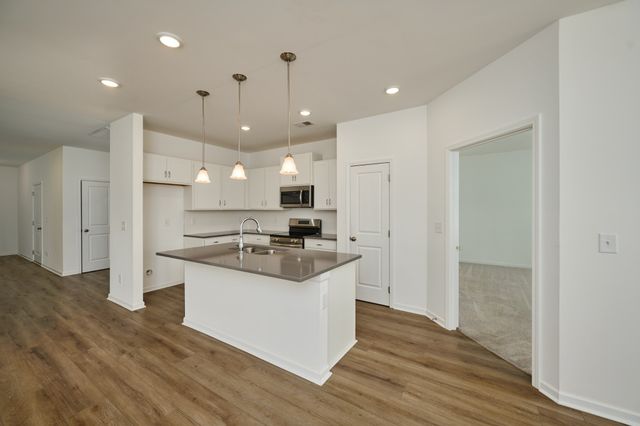 220 Summerlin Dr, Gallatin, TN 37066