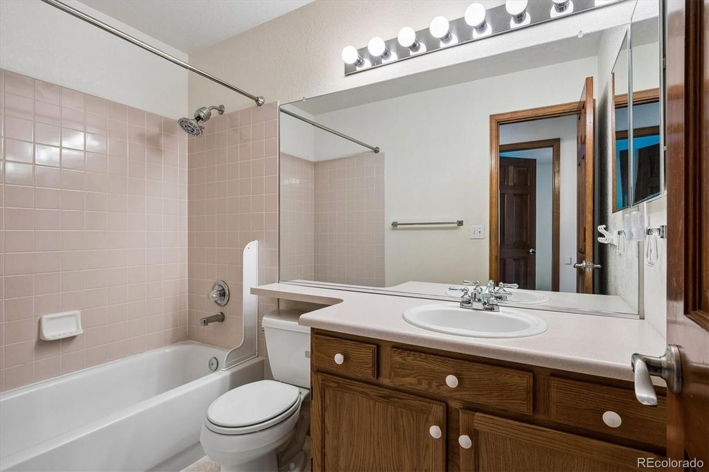 Image 27 of property listing at 7465 La Quinta Court, Lone Tree, CO 80124