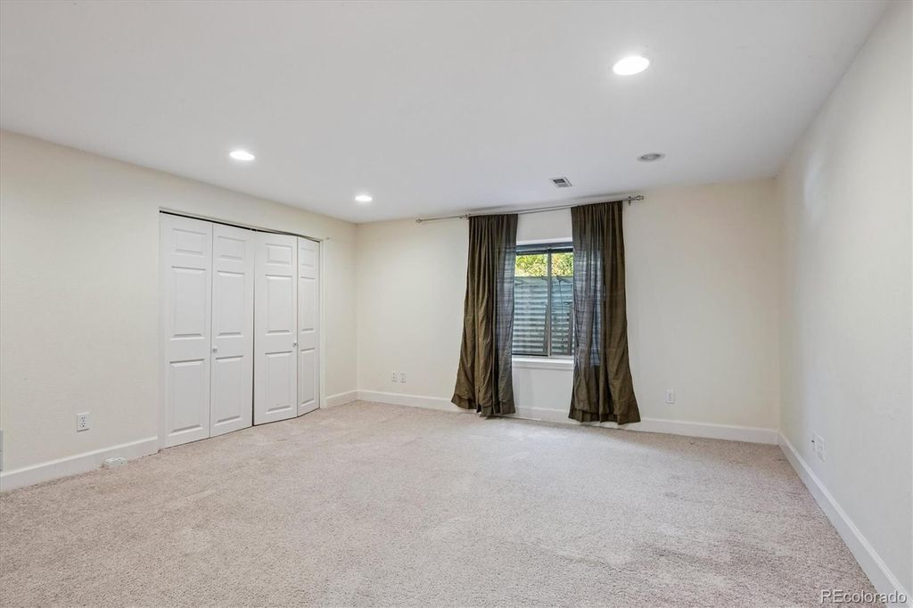 Image 28 of property listing at 7465 La Quinta Court, Lone Tree, CO 80124