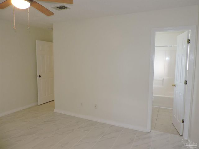 1913 Gulf Bay Ln, Pensacola, FL 32506