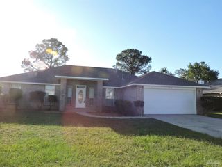 1913 Gulf Bay Ln, Pensacola, FL 32506
