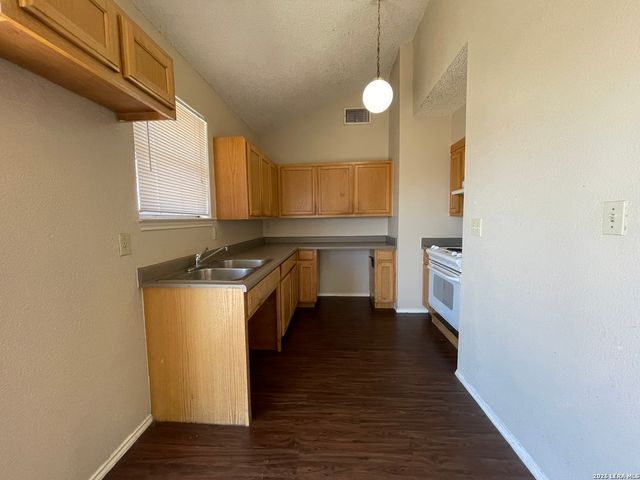 9514 Veronica, San Antonio, TX 78224