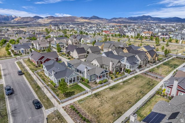 4974 W RADICCHIO DR, South Jordan, UT 84009