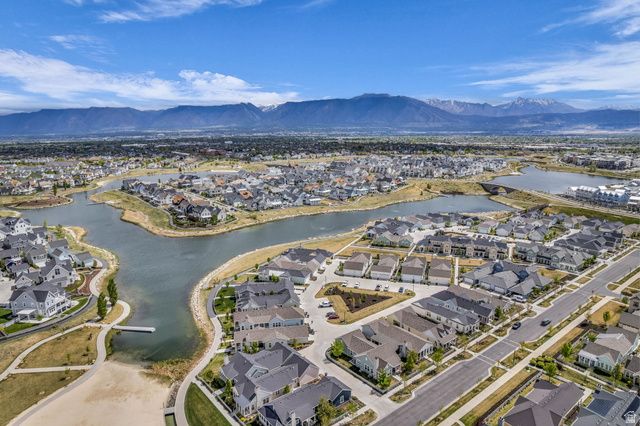 4974 W RADICCHIO DR, South Jordan, UT 84009