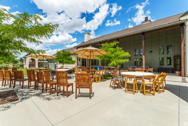 4974 W RADICCHIO DR, South Jordan, UT 84009