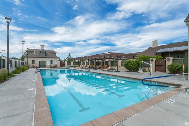 4974 W RADICCHIO DR, South Jordan, UT 84009
