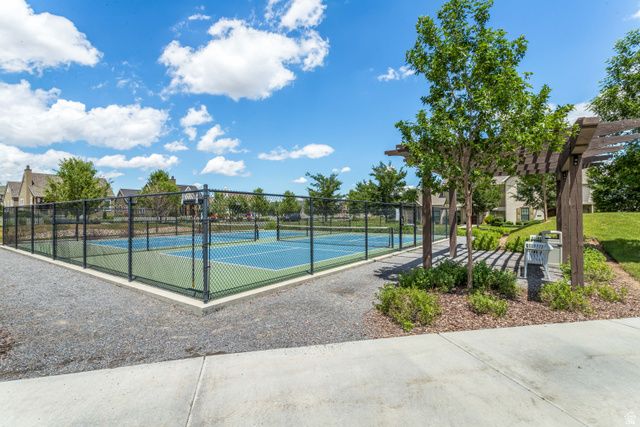 4974 W RADICCHIO DR, South Jordan, UT 84009