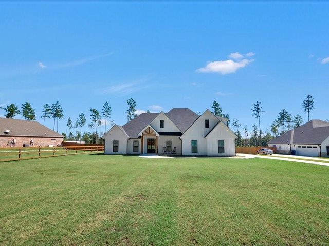 387 Cc Road, Diboll, TX 75941