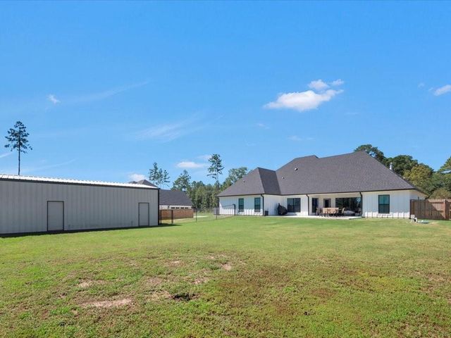 387 Cc Road, Diboll, TX 75941