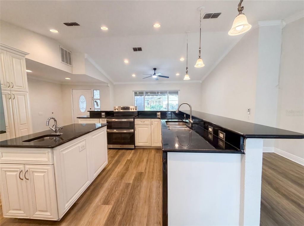 Image 2 of property listing at 37 OSPREY STREET, Safety Harbor, FL 34695