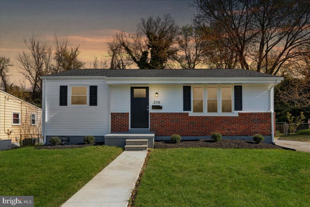 Image 1 of property listing at 216 CHEDDINGTON RD, Linthicum Heights, MD 21090