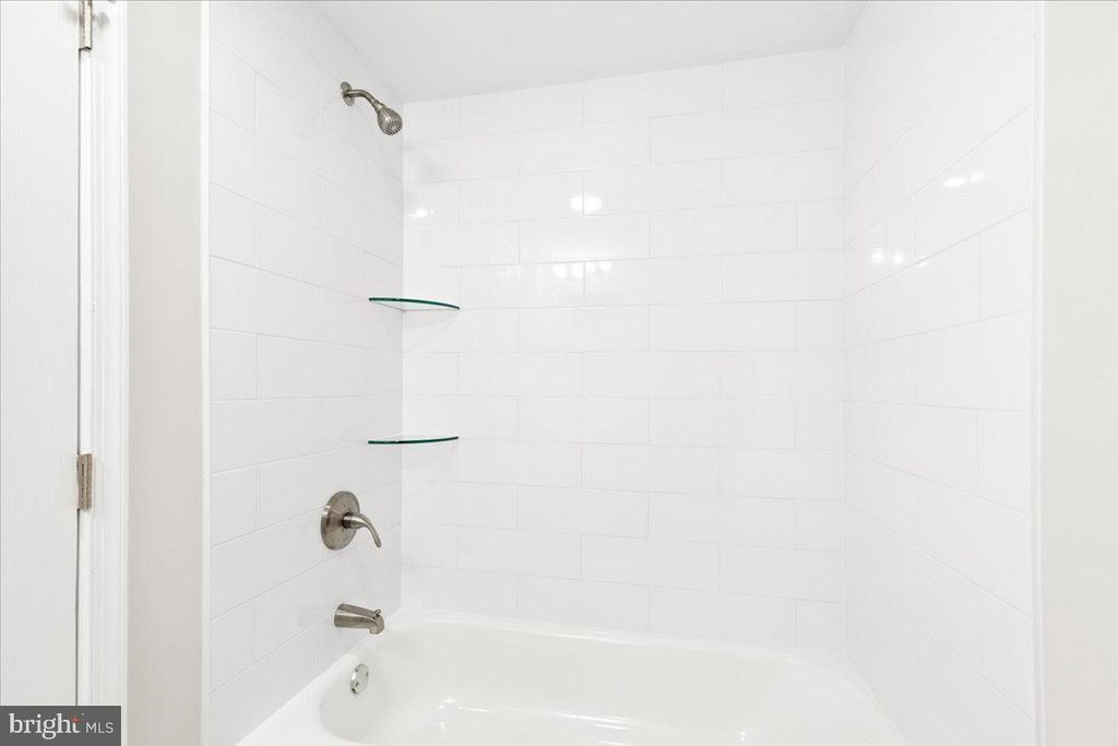 Image 49 of property listing at 216 CHEDDINGTON RD, Linthicum Heights, MD 21090