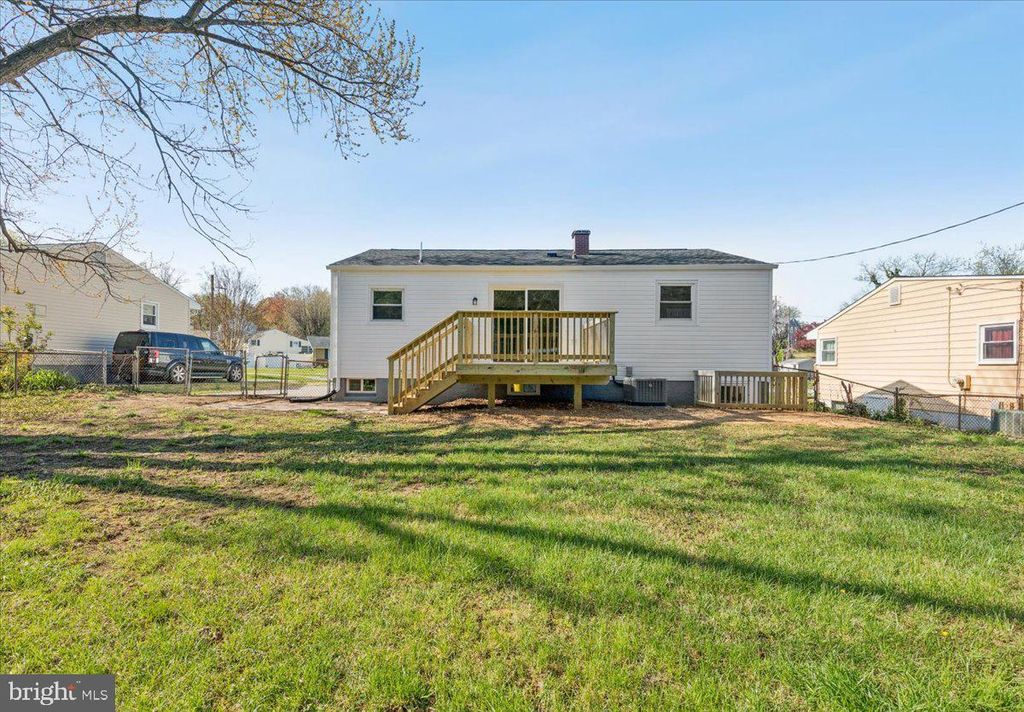 Image 58 of property listing at 216 CHEDDINGTON RD, Linthicum Heights, MD 21090