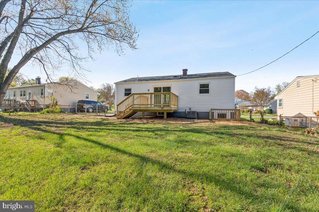 Image 59 of property listing at 216 CHEDDINGTON RD, Linthicum Heights, MD 21090