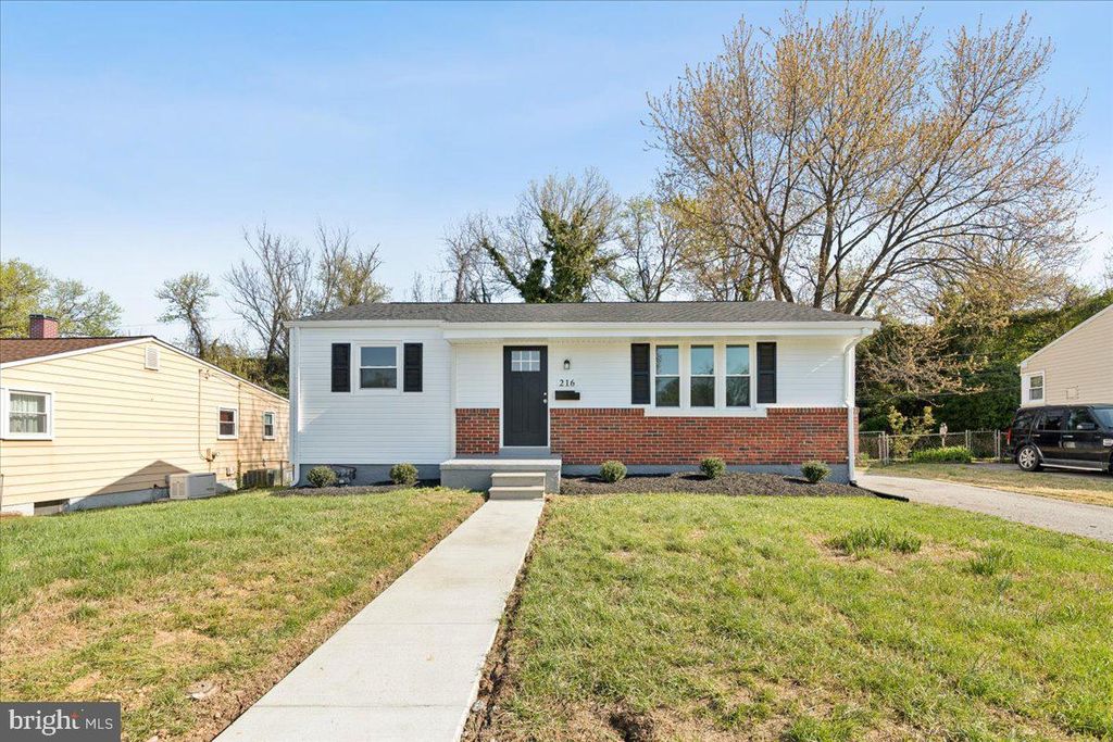 Image 9 of property listing at 216 CHEDDINGTON RD, Linthicum Heights, MD 21090