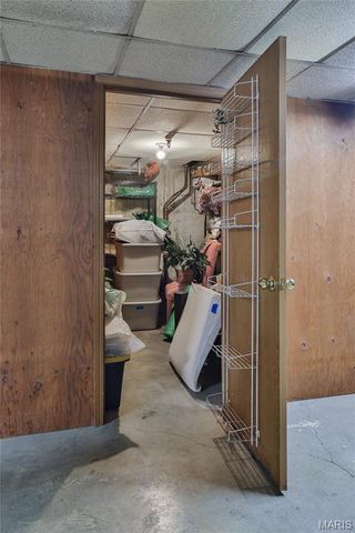 210 N Taylor Avenue C, Kirkwood, MO 63122