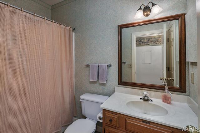 210 N Taylor Avenue C, Kirkwood, MO 63122