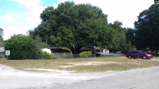 1123 Pine Street, West Columbia, SC 29172