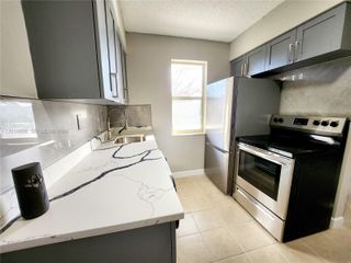 191 SW 15th Street 202, Pompano Beach, FL 33060