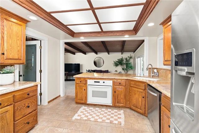 821 Groton Drive, Burbank, CA 91504