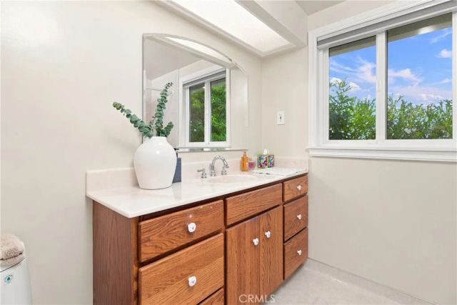 821 Groton Drive, Burbank, CA 91504