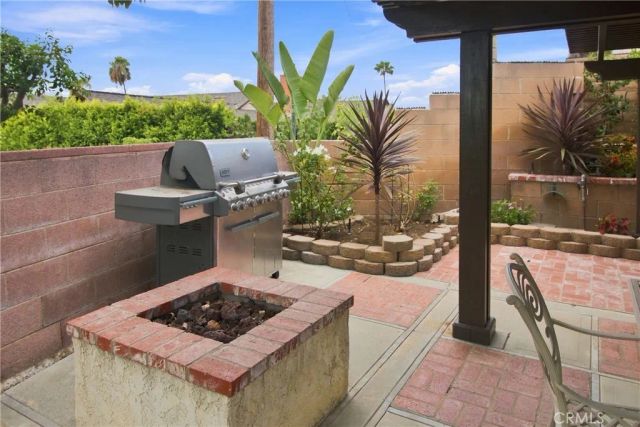 821 Groton Drive, Burbank, CA 91504