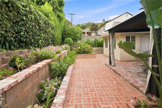 821 Groton Drive, Burbank, CA 91504