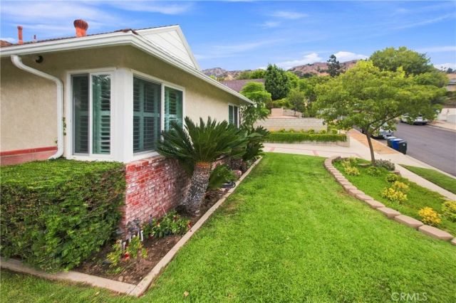821 Groton Drive, Burbank, CA 91504