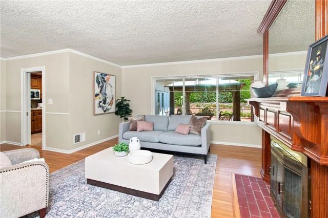 821 Groton Drive, Burbank, CA 91504