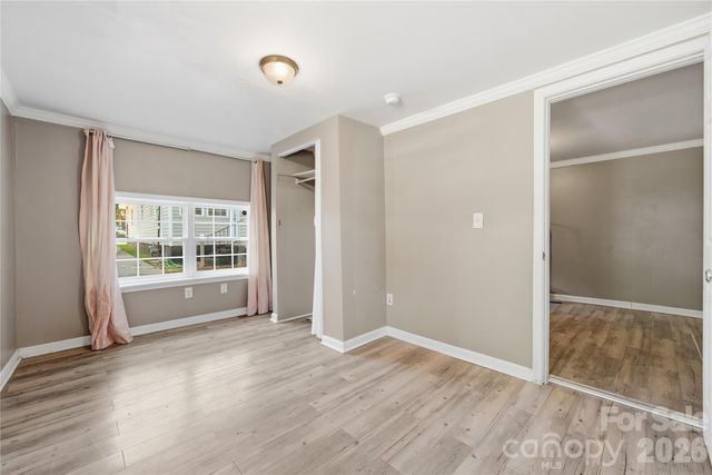 933 Rowan Street, Charlotte, NC 28208