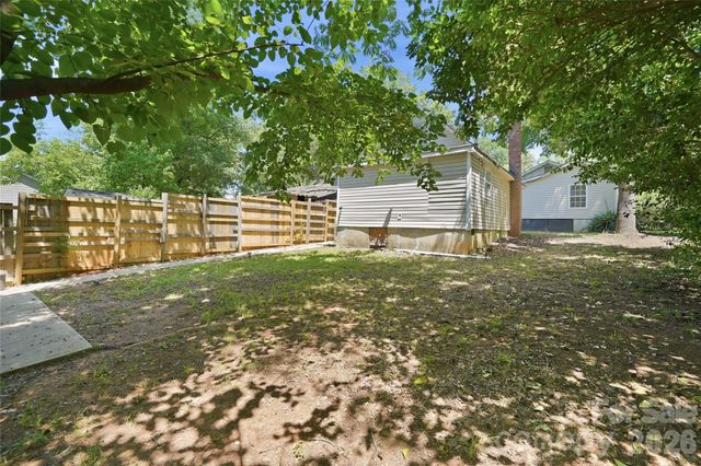 933 Rowan Street, Charlotte, NC 28208