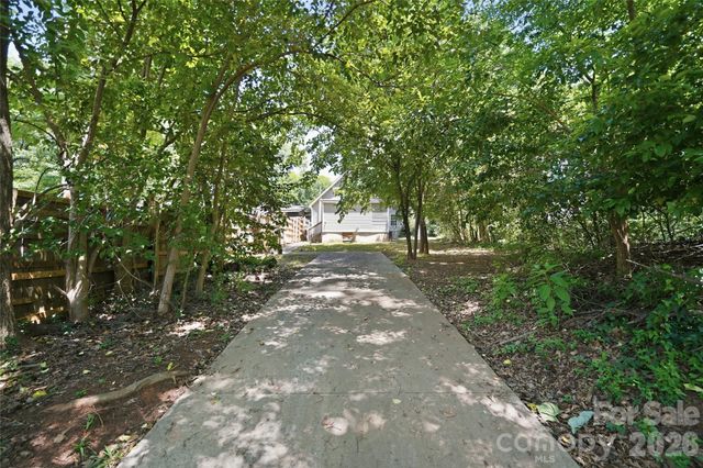 933 Rowan Street, Charlotte, NC 28208