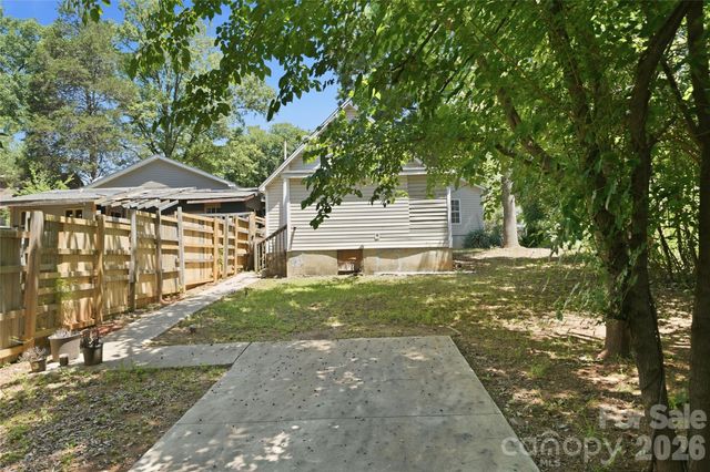 933 Rowan Street, Charlotte, NC 28208