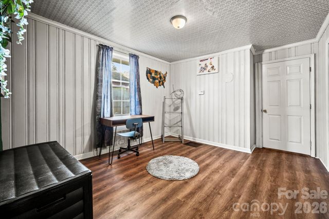 933 Rowan Street, Charlotte, NC 28208