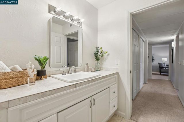 310 N Civic Dr 205, Walnut Creek, CA 94596